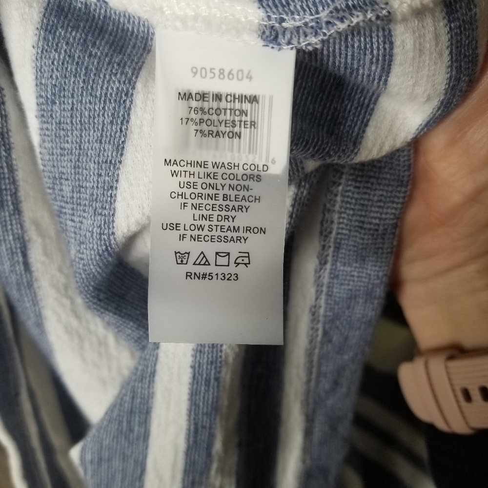 Vince Camuto striped top - Picture 4 of 6